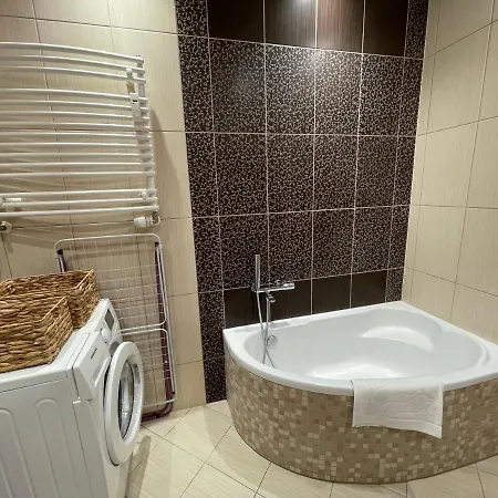 Al-dom Ogrodowa Bocianie Gniazdo Z Garazem Apartament *